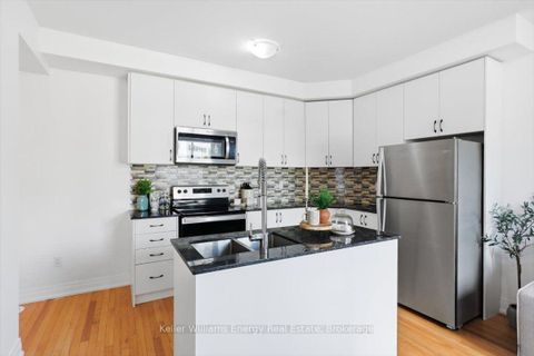 Photo 13 at 65 - 721 Lawrence Avenue W, Glen Park, Toronto