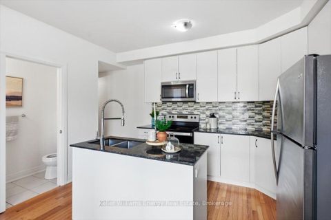 Photo 14 at 65 - 721 Lawrence Avenue W, Glen Park, Toronto