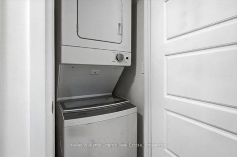 Photo 19 at 65 - 721 Lawrence Avenue W, Glen Park, Toronto