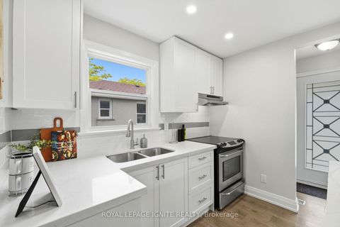 Photo 9 at 89 Darlingside Drive, West Hill, Toronto
