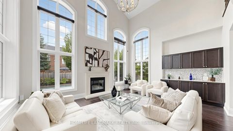 Photo 11 at 49 Langdon Drive, King City, King