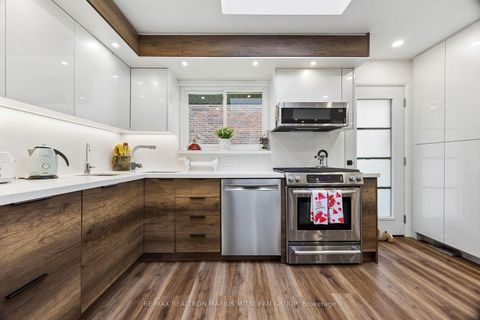 Photo 6 at 21 Toynbee Trail, Guildwood, Toronto
