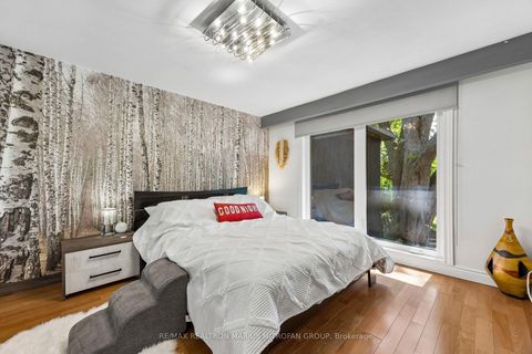 Photo 9 at 21 Toynbee Trail, Guildwood, Toronto