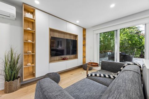 Photo 25 at 21 Toynbee Trail, Guildwood, Toronto