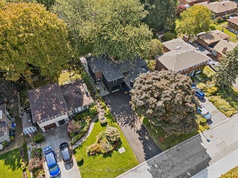 Photo 41 at 21 Toynbee Trail, Guildwood, Toronto