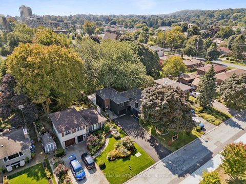 Photo 42 at 21 Toynbee Trail, Guildwood, Toronto
