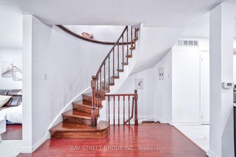 Photo 10 at 58 Tambrook Drive, L'Amoreaux, Toronto