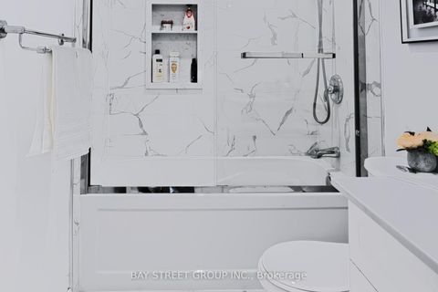 Photo 13 at 58 Tambrook Drive, L'Amoreaux, Toronto