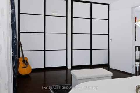 Photo 15 at 58 Tambrook Drive, L'Amoreaux, Toronto