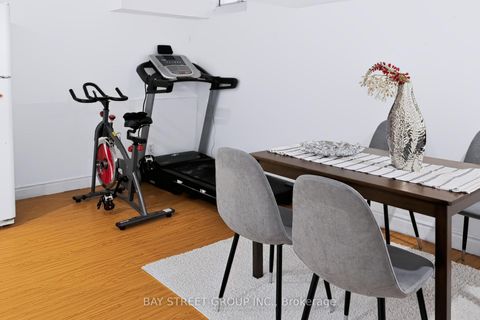 Photo 18 at 58 Tambrook Drive, L'Amoreaux, Toronto