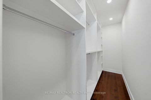 Photo 29 at 77 Mossgrove Trail, Windfields, Toronto