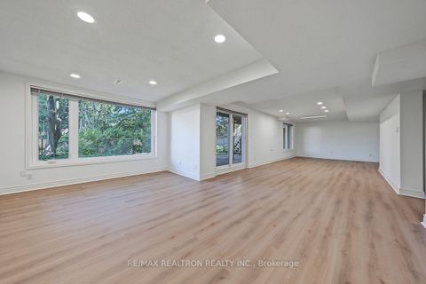Photo 39 at 77 Mossgrove Trail, Windfields, Toronto