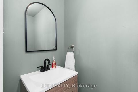 Photo 17 at 47 Northview Crescent, Northwest, Barrie