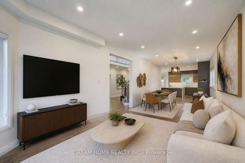 Photo 11 at 5 Silk Court, Langstaff, Richmond Hill
