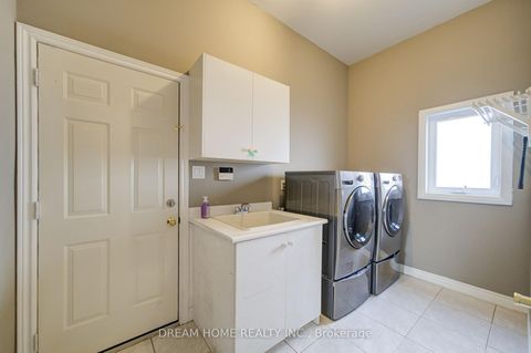 Photo 40 at 5 Silk Court, Langstaff, Richmond Hill