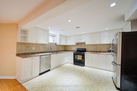 Photo 44 at 5 Silk Court, Langstaff, Richmond Hill