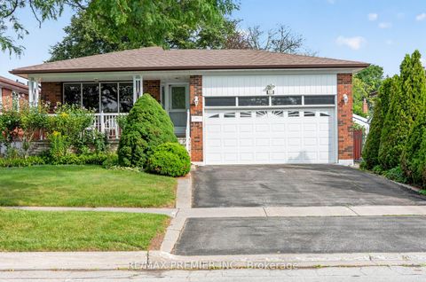 Photo 0 at 31 CORINTHIAN Boulevard, L'Amoreaux, Toronto