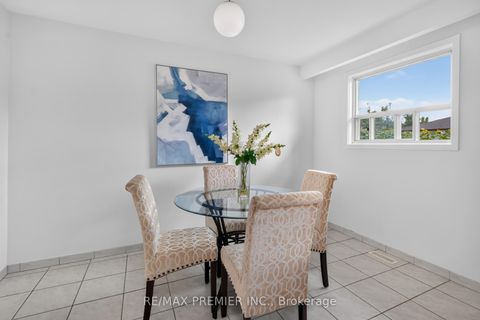 Photo 10 at 31 CORINTHIAN Boulevard, L'Amoreaux, Toronto