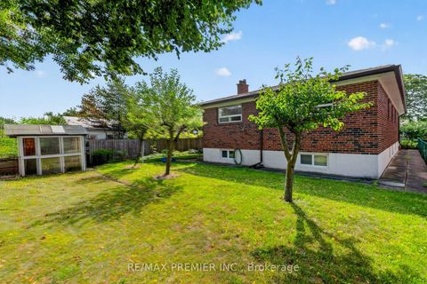 Photo 27 at 31 CORINTHIAN Boulevard, L'Amoreaux, Toronto