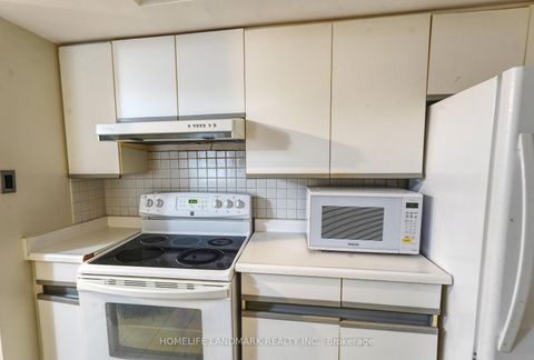 Photo 5 at 511 - 1001 Bay Street, Bay Street Corridor, Toronto