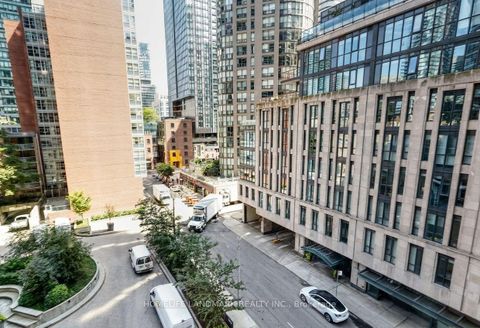 Photo 10 at 511 - 1001 Bay Street, Bay Street Corridor, Toronto