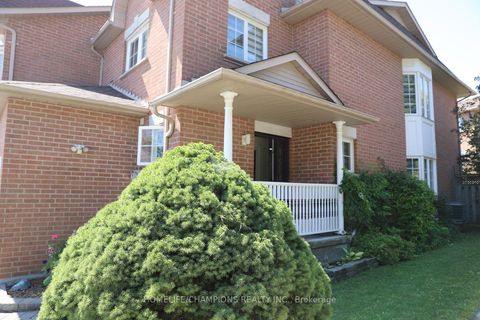 Photo 1 at 16 Echo Glen Road, Morningside, Toronto