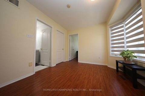 Photo 12 at 16 Echo Glen Road, Morningside, Toronto