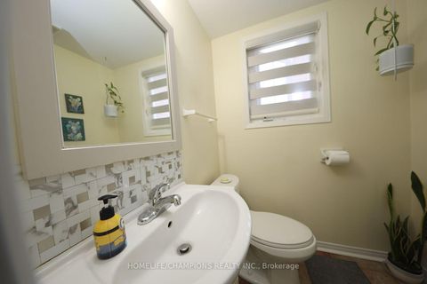 Photo 14 at 16 Echo Glen Road, Morningside, Toronto