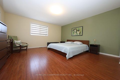 Photo 17 at 16 Echo Glen Road, Morningside, Toronto