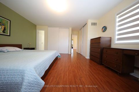 Photo 24 at 16 Echo Glen Road, Morningside, Toronto