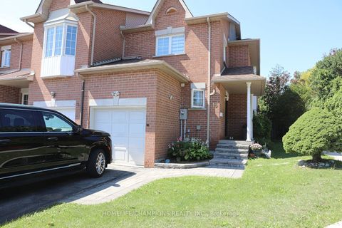 Photo 29 at 16 Echo Glen Road, Morningside, Toronto