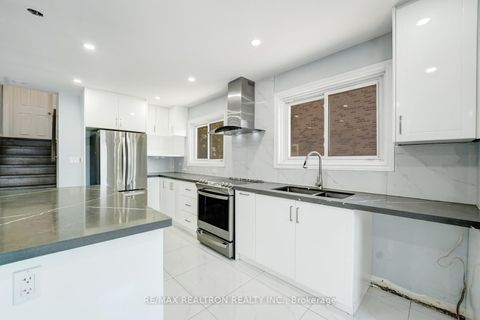 Photo 12 at 43 Lindylou Road, Humbermede, Toronto