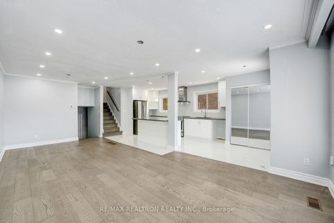 Photo 13 at 43 Lindylou Road, Humbermede, Toronto