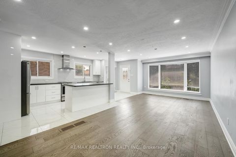 Photo 14 at 43 Lindylou Road, Humbermede, Toronto