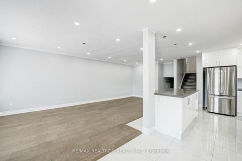 Photo 15 at 43 Lindylou Road, Humbermede, Toronto