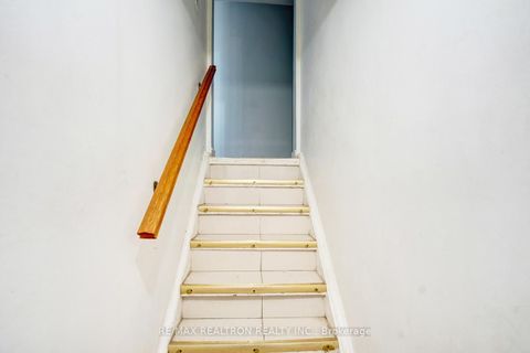 Photo 33 at 43 Lindylou Road, Humbermede, Toronto