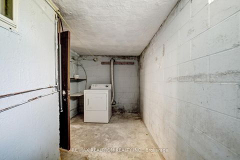 Photo 38 at 43 Lindylou Road, Humbermede, Toronto