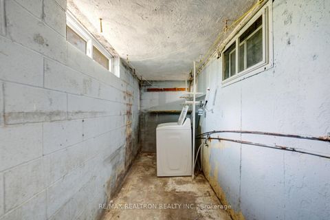 Photo 39 at 43 Lindylou Road, Humbermede, Toronto