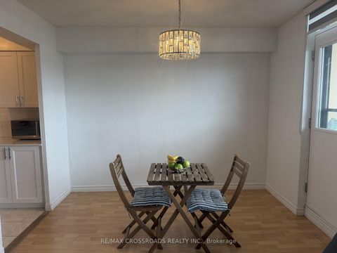 Photo 7 at 1004 - 5 Frith Road, Jane Heights, Toronto