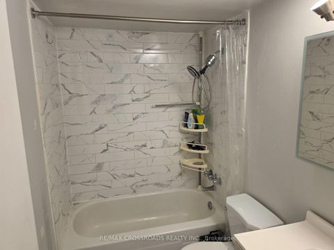 Photo 10 at 1004 - 5 Frith Road, Jane Heights, Toronto