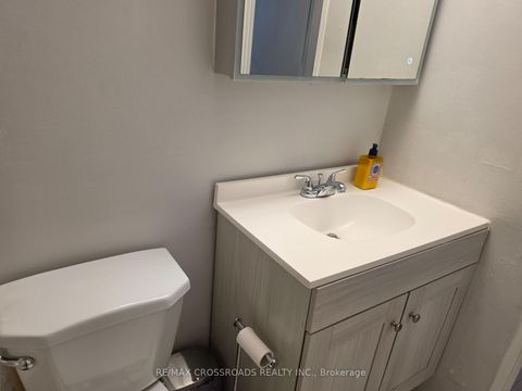 Photo 11 at 1004 - 5 Frith Road, Jane Heights, Toronto