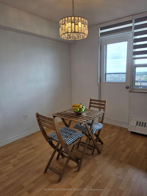 Photo 14 at 1004 - 5 Frith Road, Jane Heights, Toronto