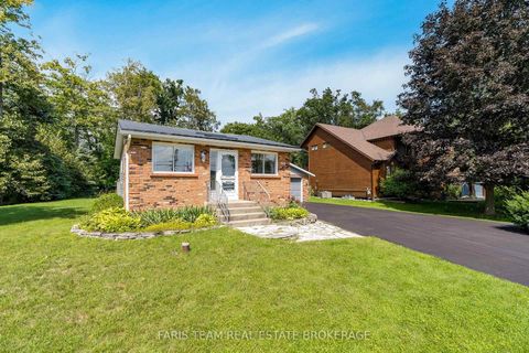 Photo 3 at 26 Big Bay Point Road, Rural Innisfil, Innisfil