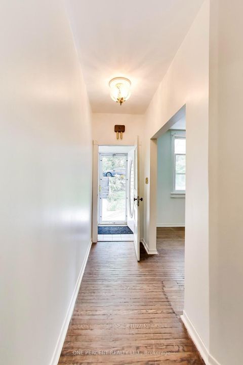 Photo 4 at 150 Beech Avenue, The Beaches, Toronto