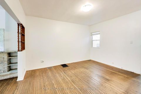 Photo 7 at 150 Beech Avenue, The Beaches, Toronto