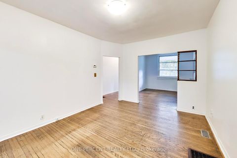 Photo 9 at 150 Beech Avenue, The Beaches, Toronto