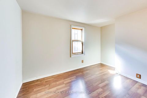 Photo 17 at 150 Beech Avenue, The Beaches, Toronto