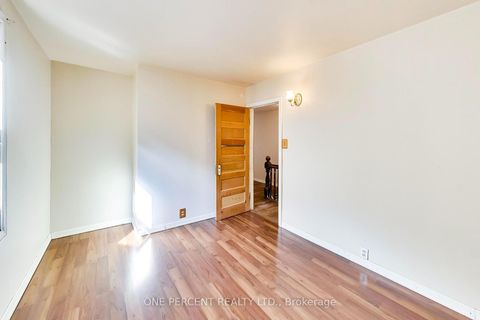 Photo 19 at 150 Beech Avenue, The Beaches, Toronto