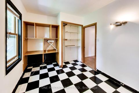 Photo 22 at 150 Beech Avenue, The Beaches, Toronto