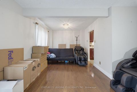 Photo 3 at 56 Sunshine Drive, Observatory, Richmond Hill